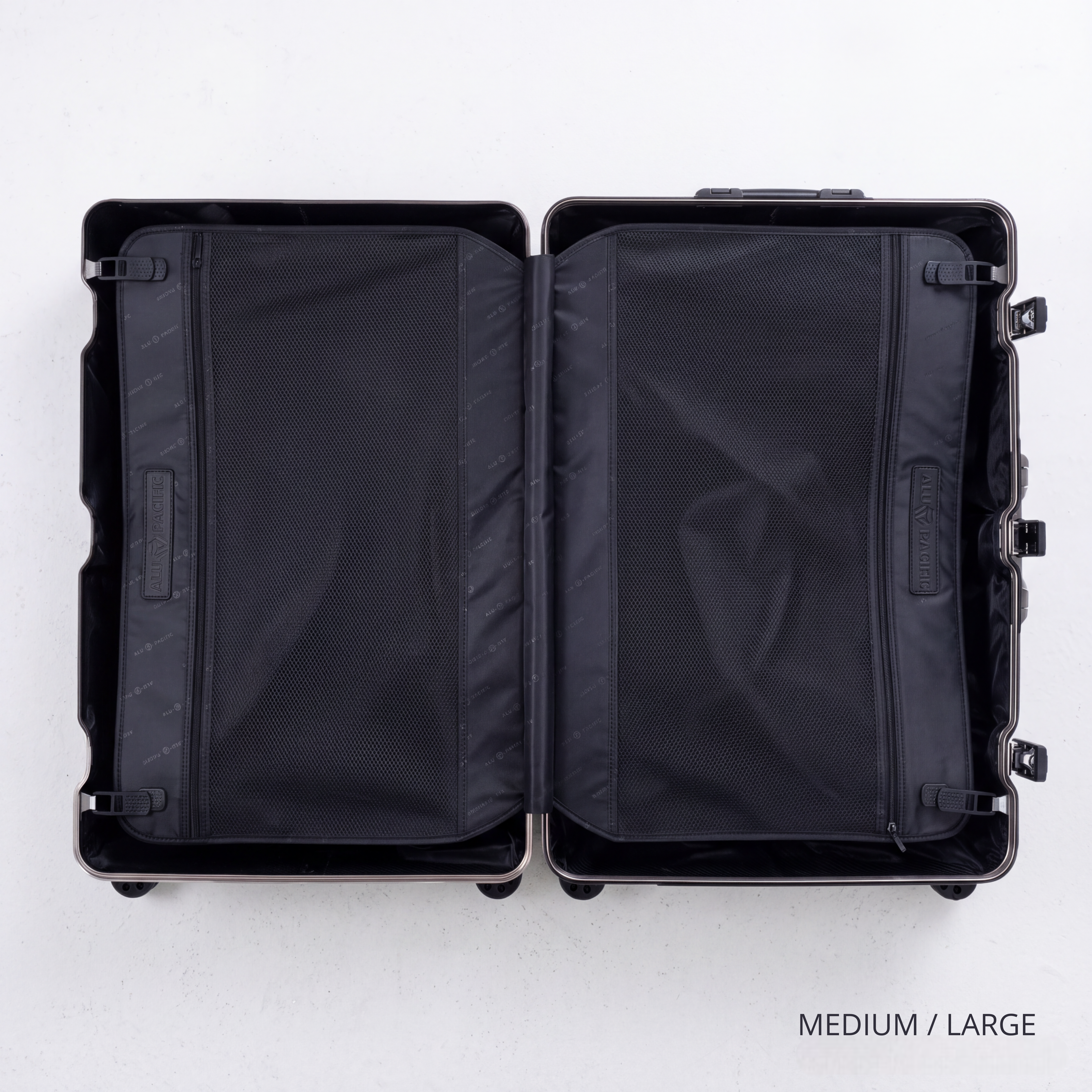 The Atlas Aluminium Luggage — Silver