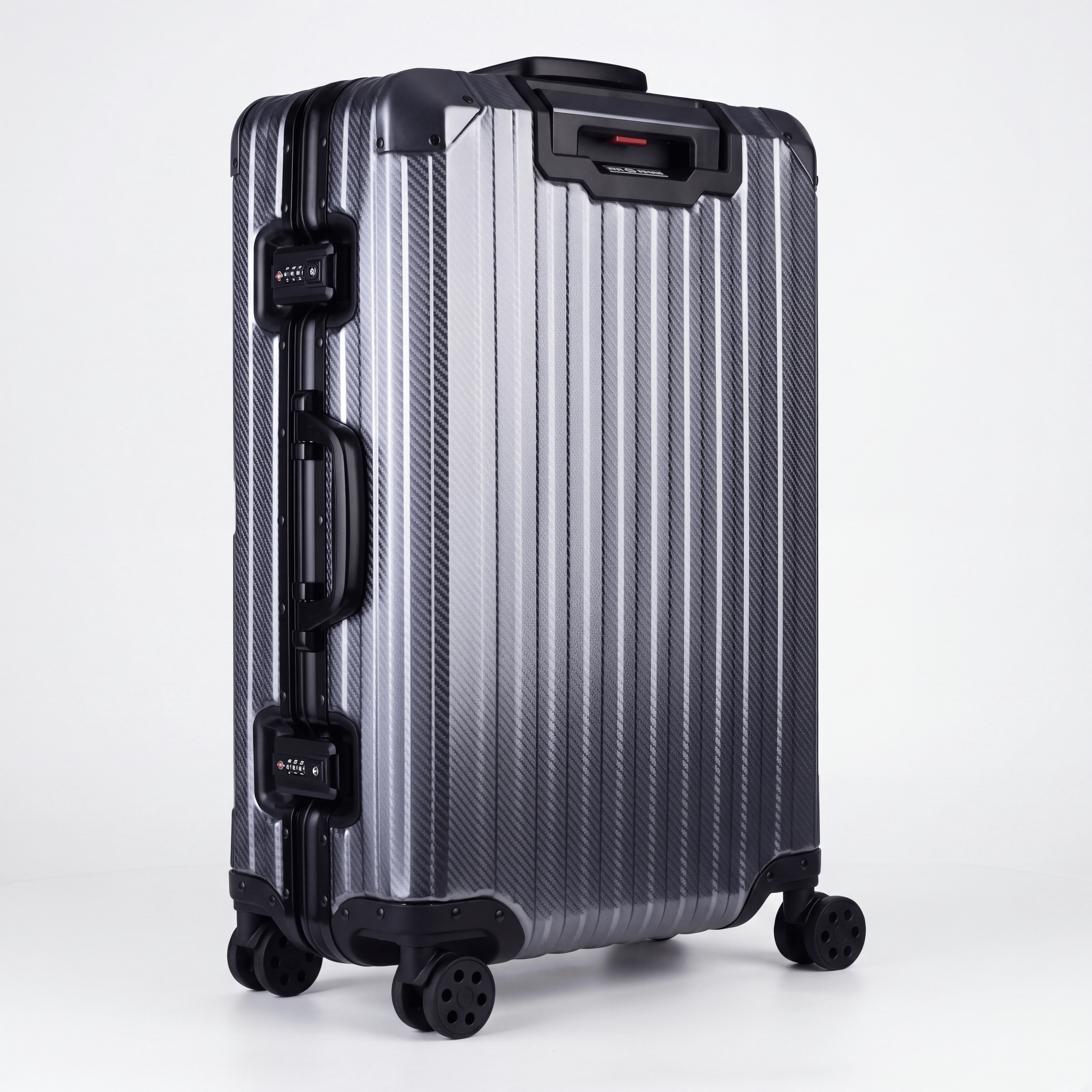 The Atlas Aluminium Luggage — Gunmetal